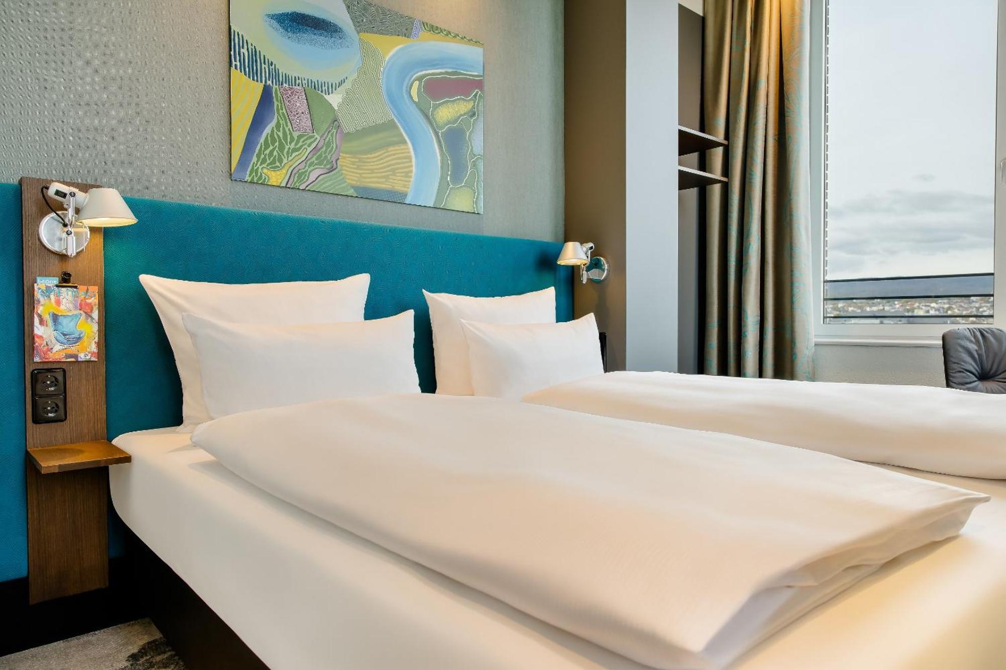 Motel One Висбаден Экстерьер фото
