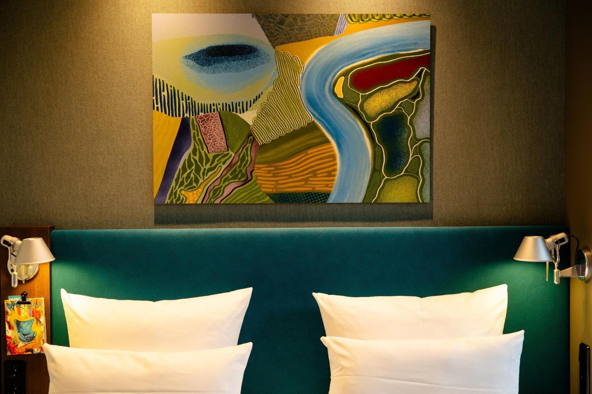 Motel One Висбаден Экстерьер фото