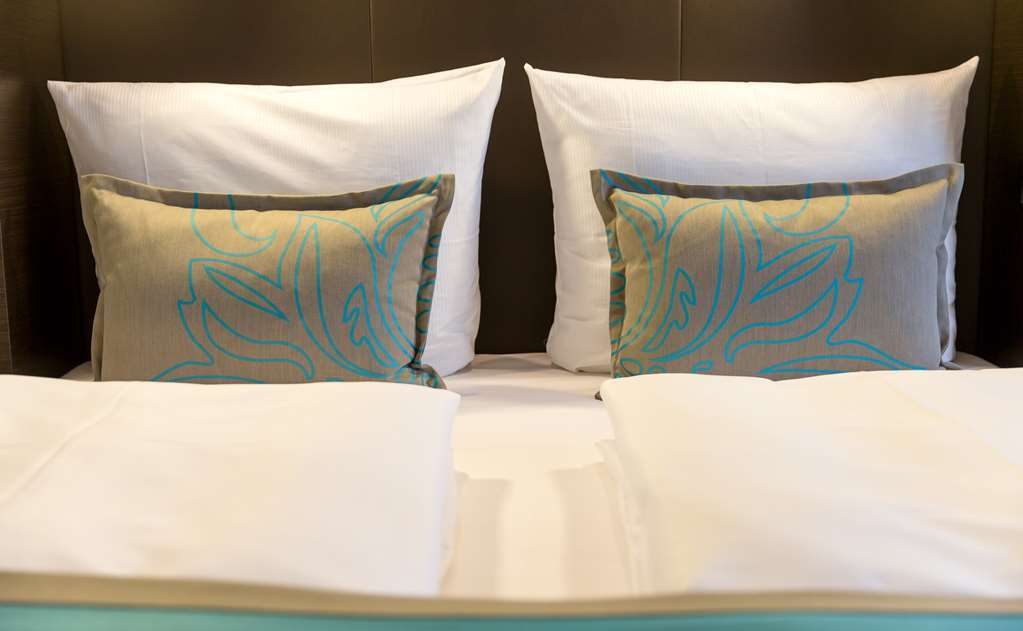 Motel One Висбаден Номер фото
